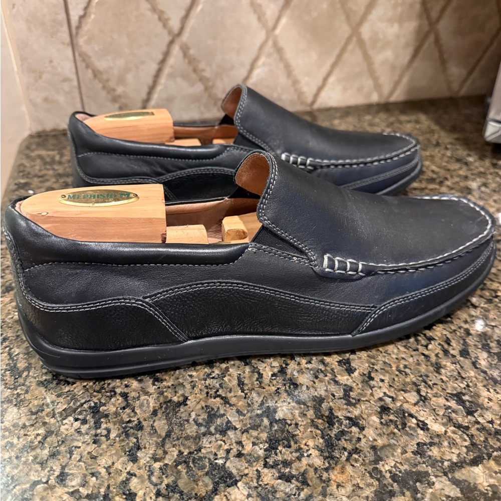 Vionic Men's Dark Leather Slip-On Loafers